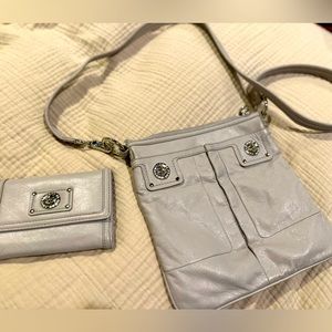 MARC Marc Jacobs Turnlock Light Gray Leather Percy Large Crossbody Bag w/wallet